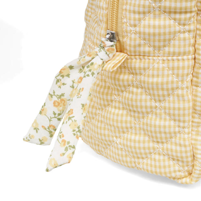 Karen stor toilettaske i gul-ternet quilt